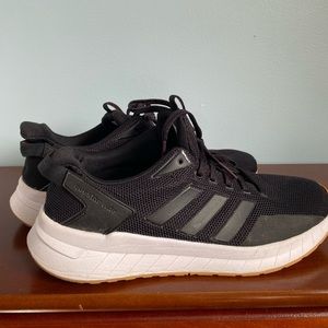 🌺 3 for $20 Adidas Questar Ride Running Shoes Size 10